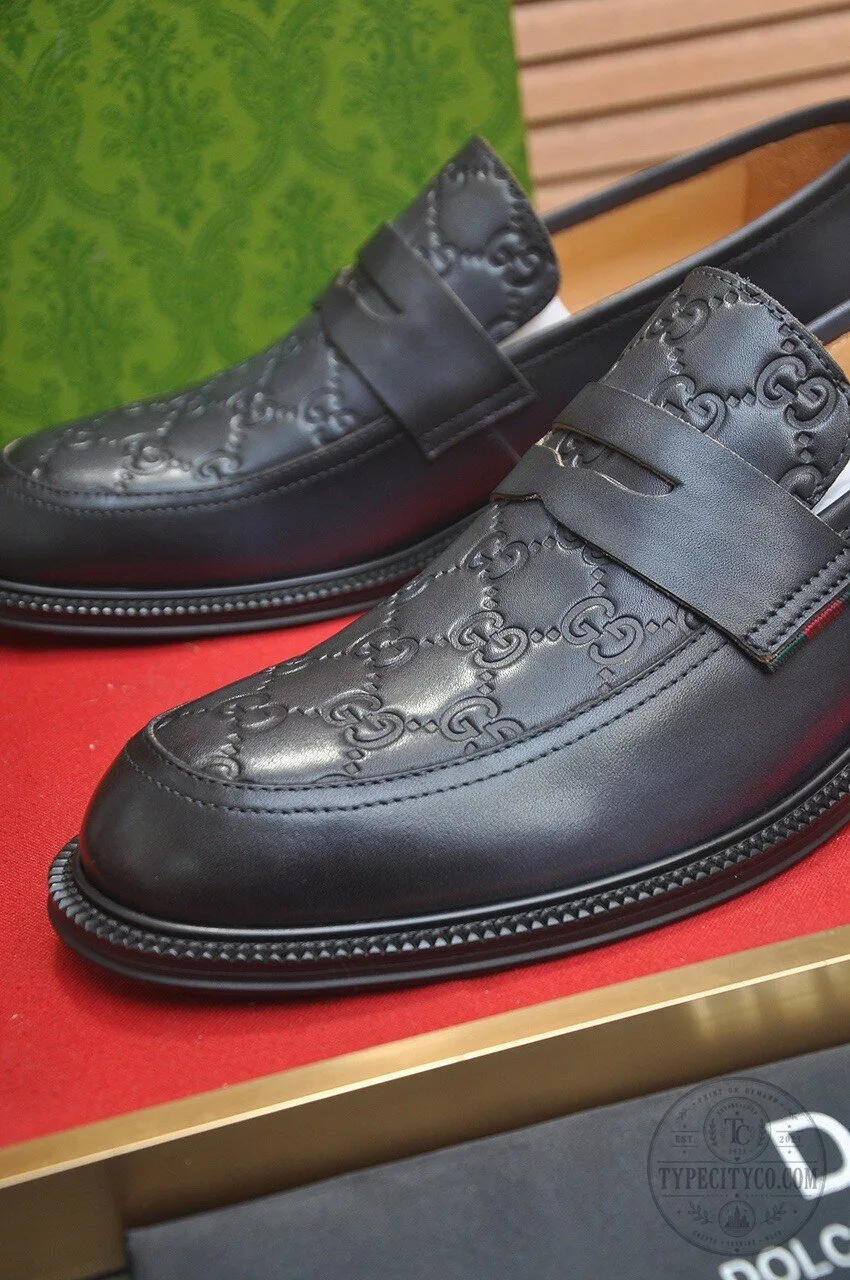 Gucci Black Leather Loafers with Embossed Logo for Men 10 Gucci Black Leather Loafers with Embossed Logo for Men